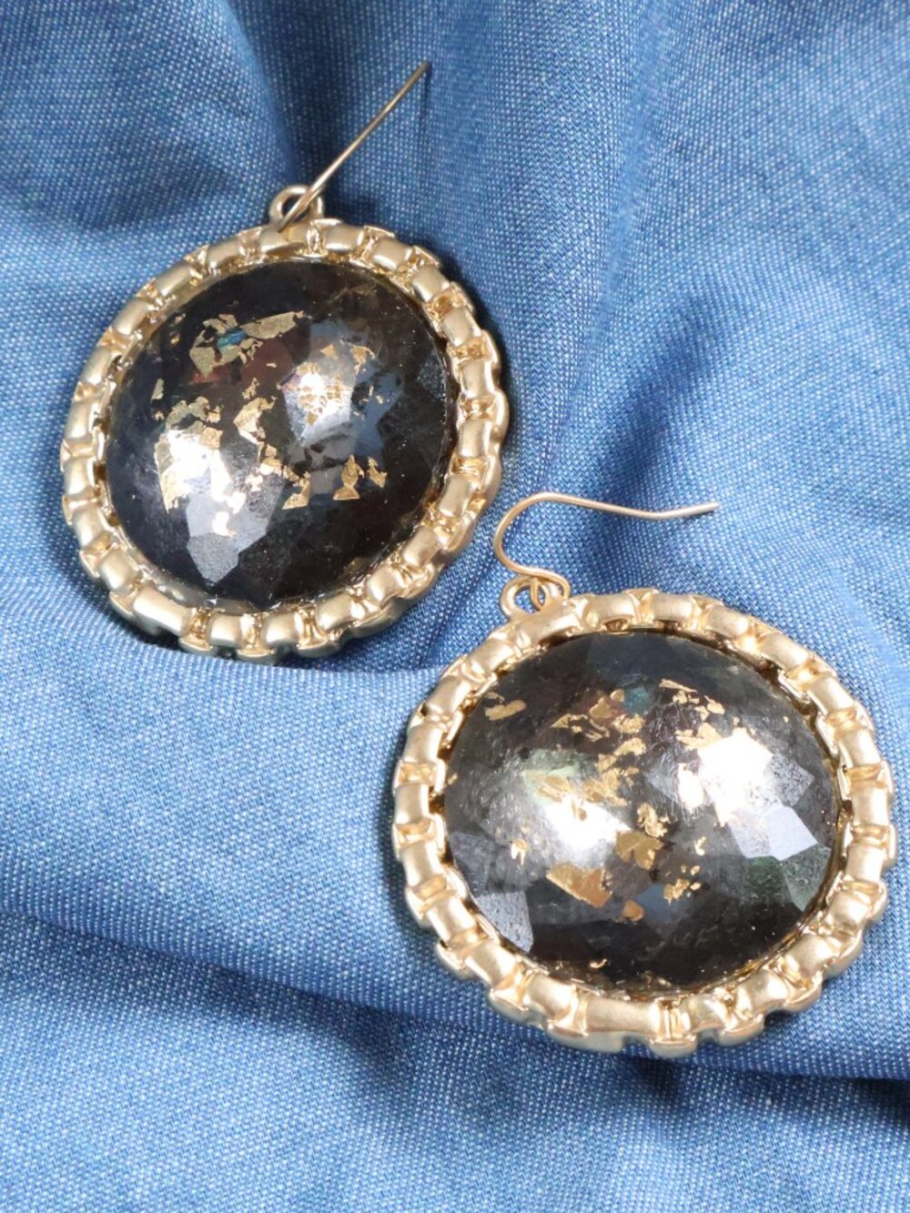 Chico’s Black Faceted Gold Foil Large Dangle Statement Earrings Jewelry New - Picture 2 of 2